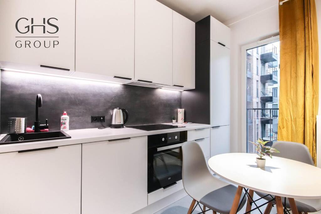 Stylowy Apartament Blisko Dworca Glownego Lägenhet Kraków Exteriör bild