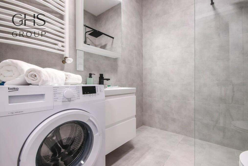 Stylowy Apartament Blisko Dworca Glownego Lägenhet Kraków Exteriör bild